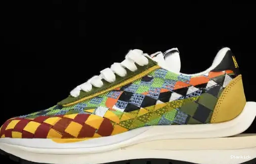 sacai  “Green DR5209-300 Vaporwaffle Woven Gusto” Nike 0526
